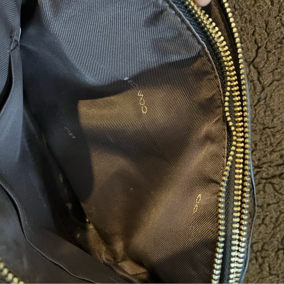 Black Coach Women Handbag - Picture 6 of 9